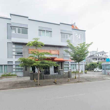 Oyo 424 Asia Hotel Macasar Exterior foto
